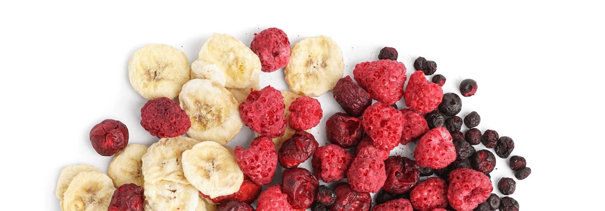 Fruits lyophilisés vs fruits séchés : c'est quoi la différence, au juste?